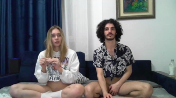 Peachcreamcouple  06-12-2021